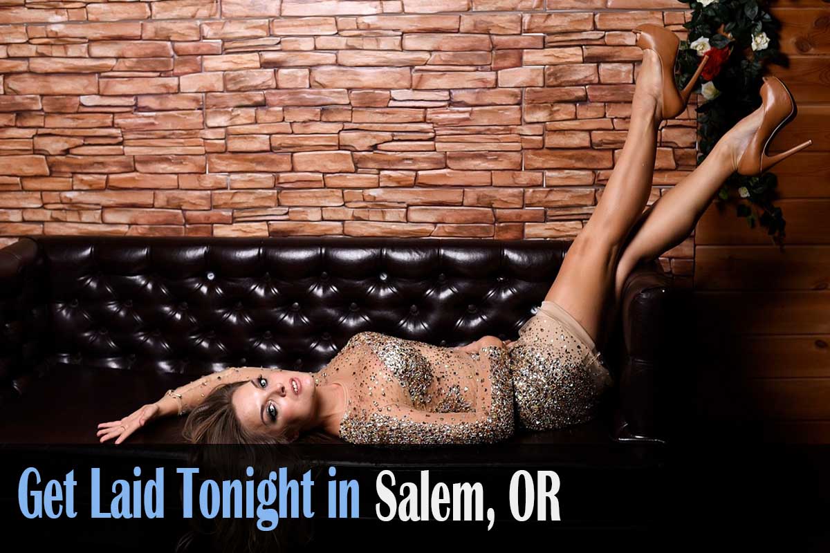 meet horny singles in Salem